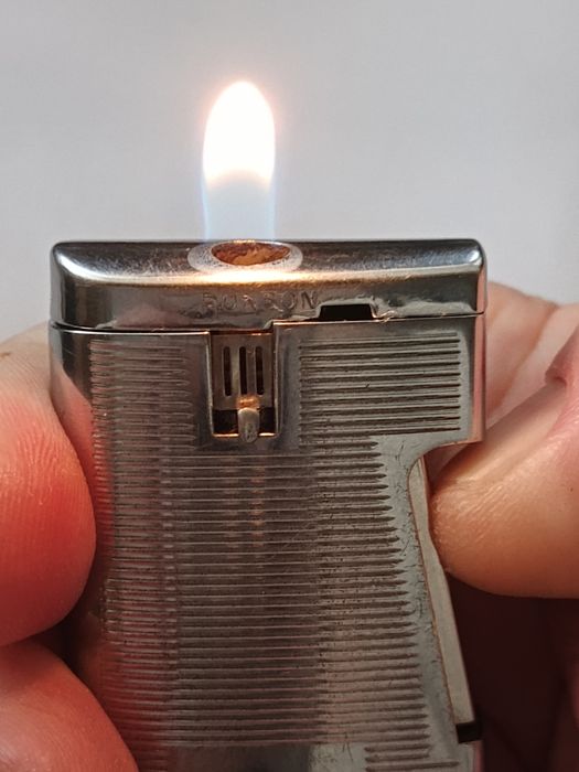 Продам запальничку Ronson