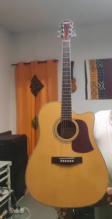 Guitarra electroacustica Ária