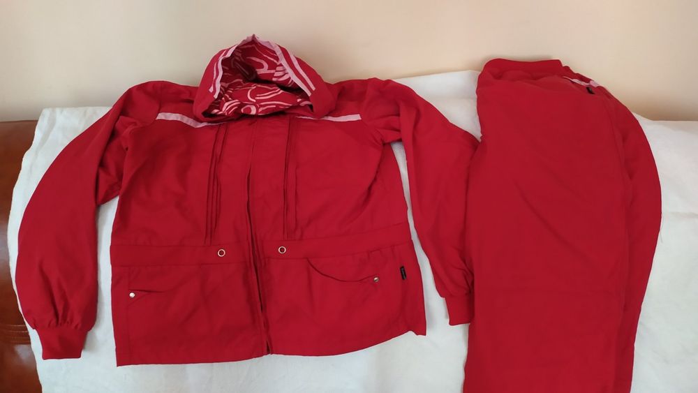 Костюм , спорт, женский, 48 р, лёгкое бу