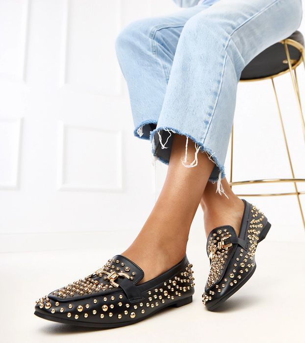Czarne mokasyny zdobione ćwiekami Lea
