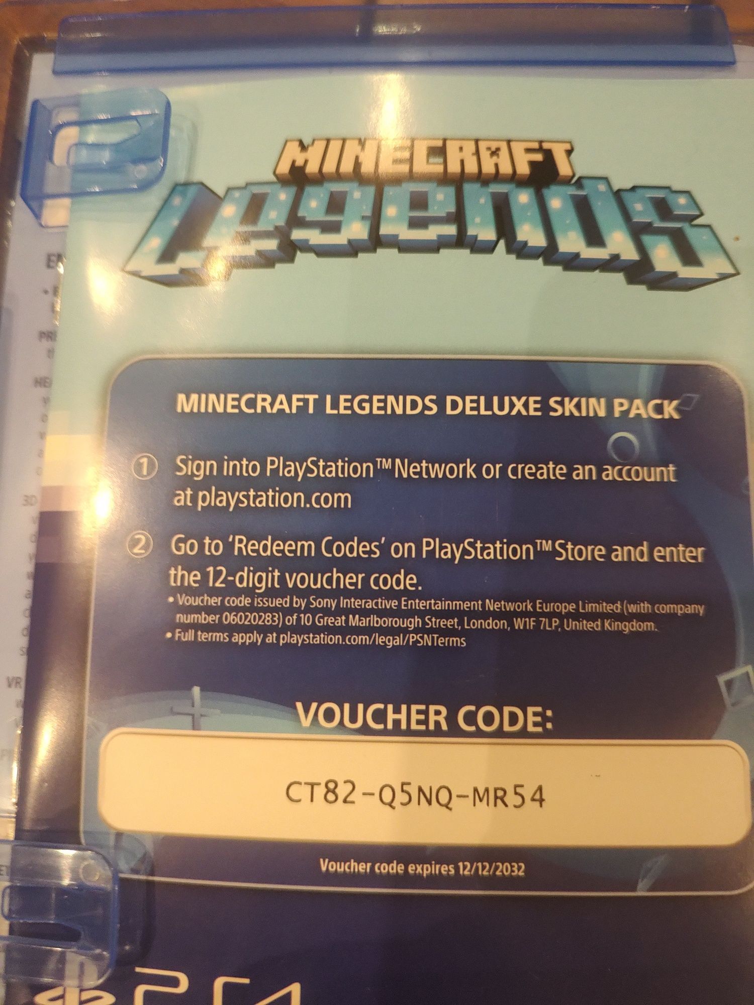 Minecraft Legends deluxe edition PS4