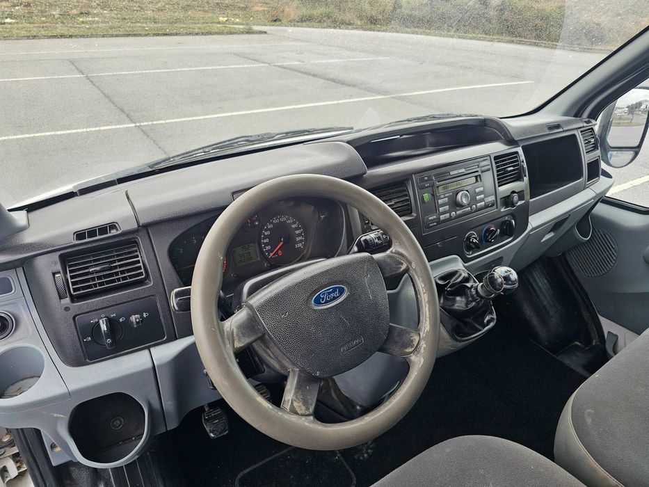 Ford Transit cabine dupla 7 lugares