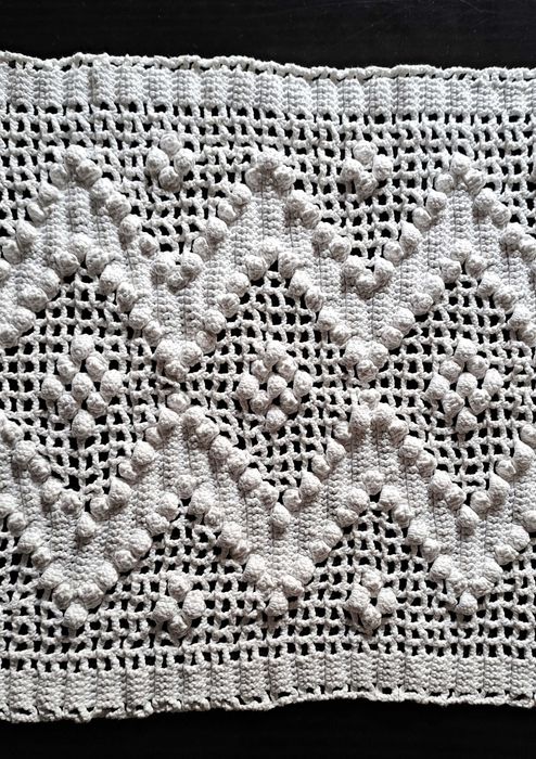 Caminho de mesa/Table Runner em croché