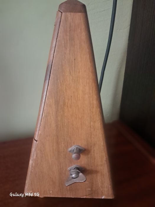 Обменяю . Метроном