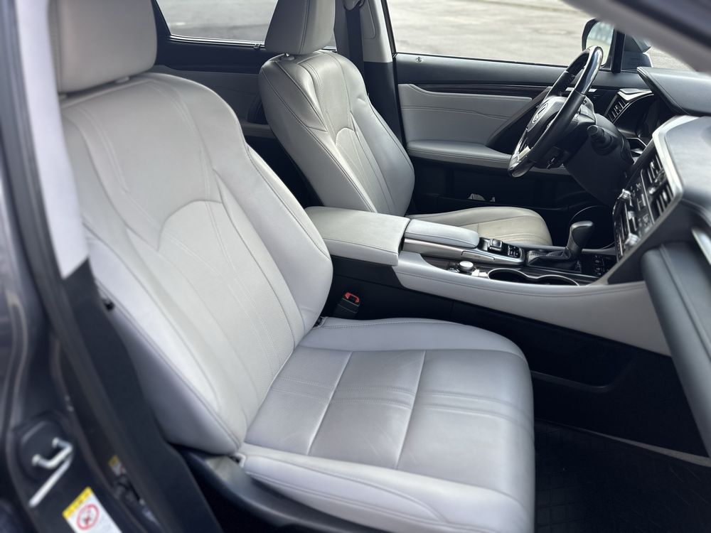 Продам свою машину Lexus RX 450H , 2017 год , полный привод