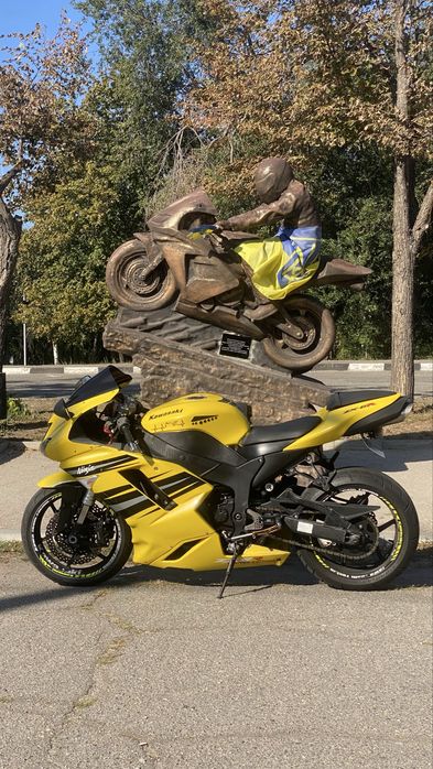 Продам kawasaki zx6r 2008 год