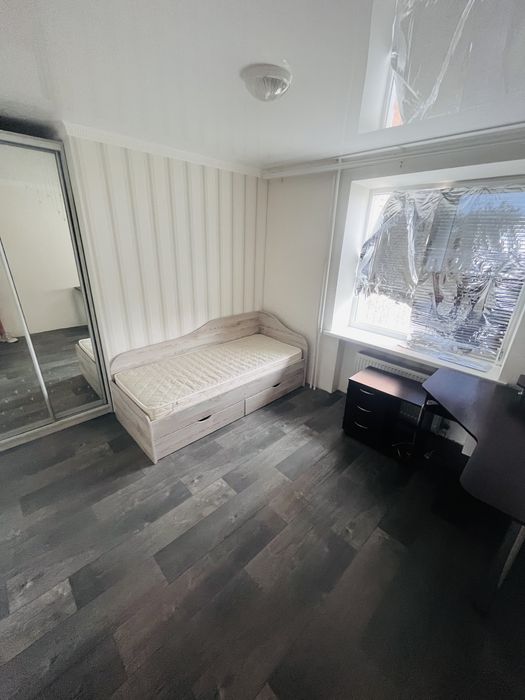 Продаж квартири з гаражем