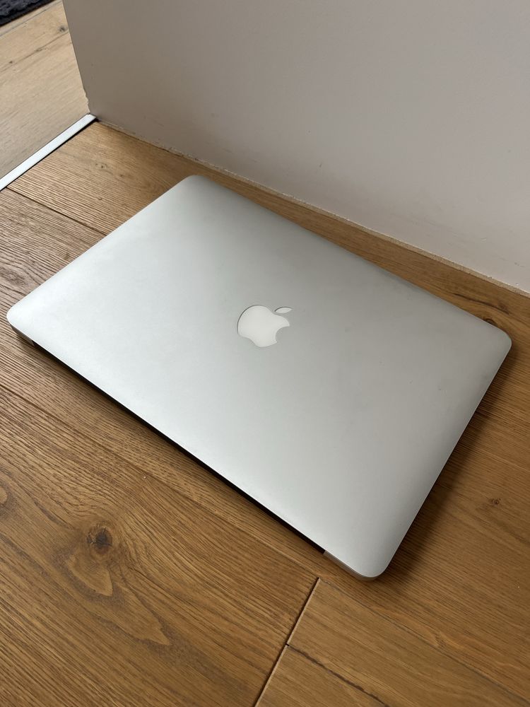 Apple Macbook Pro 2017 13’ 8 256gb срібний макбук