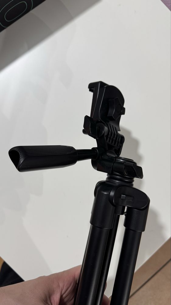 Vendo Tripé Tecelks para Máquina Fotográfica ou telemovel