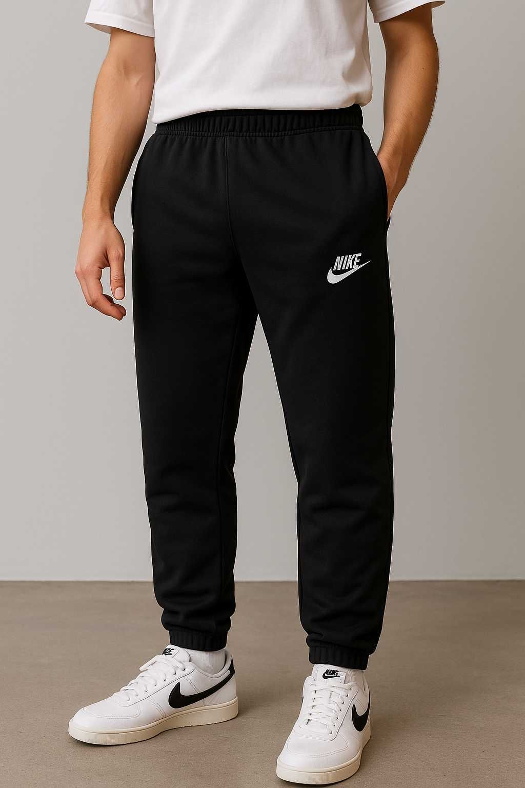Спортивні штани Найк на хлопчика 146-164 см Nike