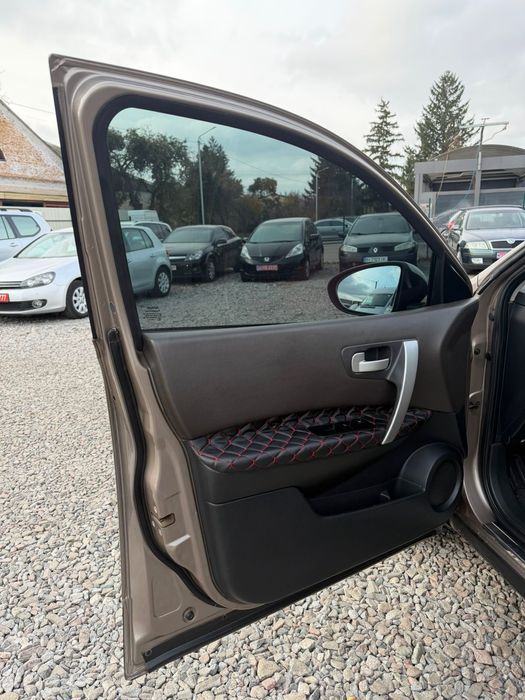Продам Nissan Qashqai