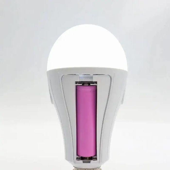 LED Лампочка з 2 акумуляторами 20w E27 ліхтар лампа аварійна фонарик