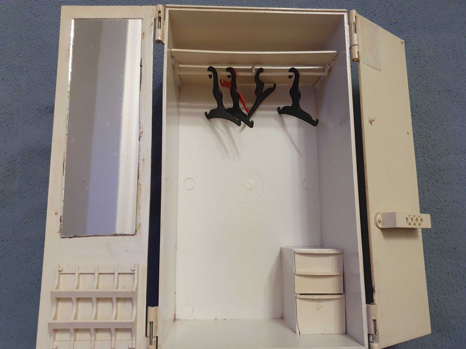 Anos 70 - Roupeiro da Boneca Sindy (Doll Closet) - Pedigree Marx Toys