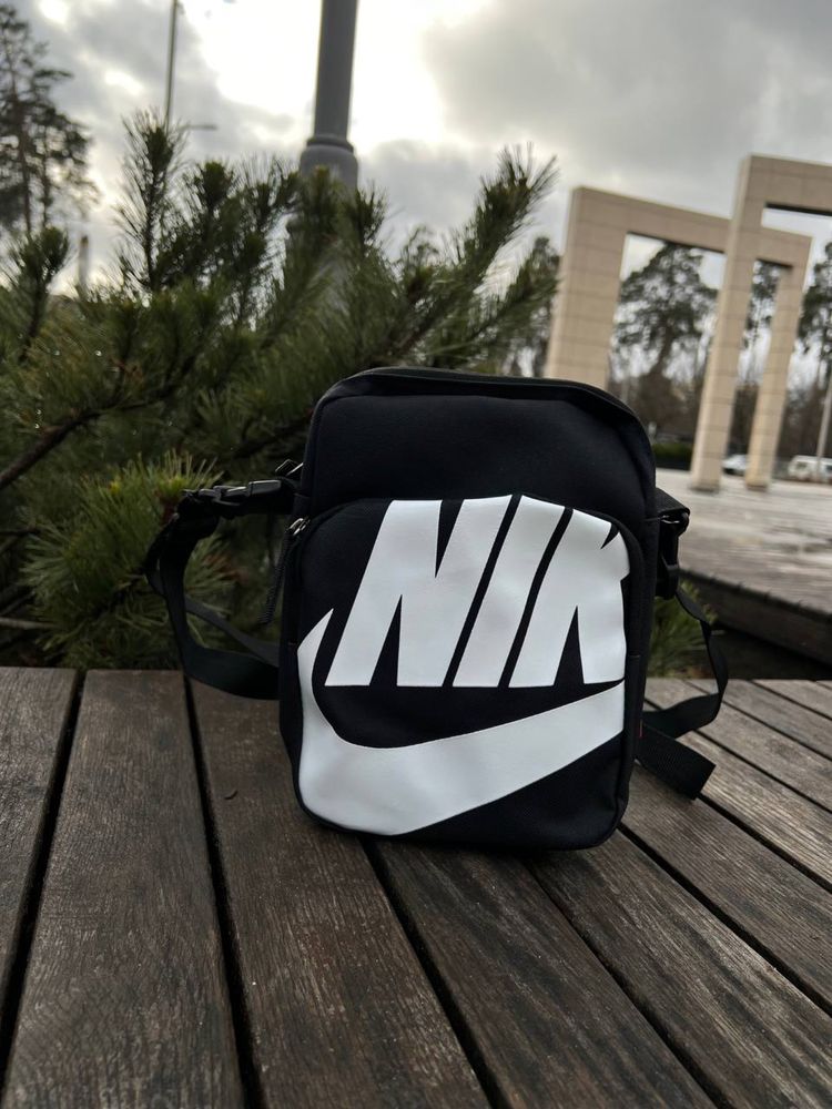 Месендежер сумка через плечо Nike