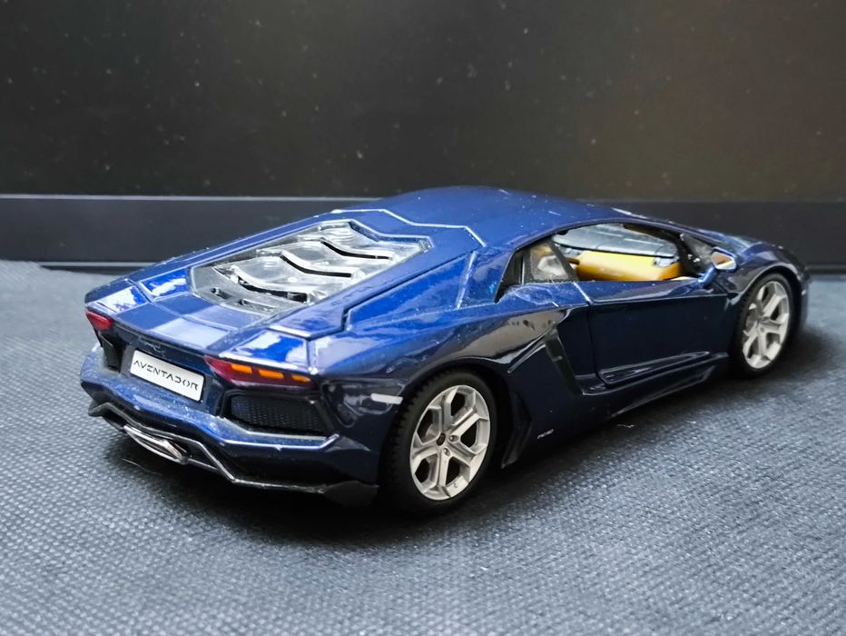 Модель Lamborghini LP700-4 Maisto 1/24