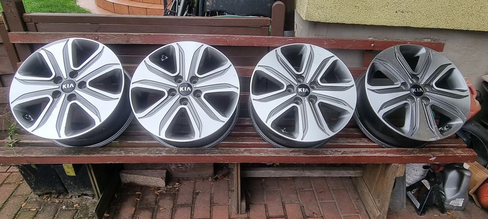 Felgi 5x114,3x17 Kia Hyundai oryginalne