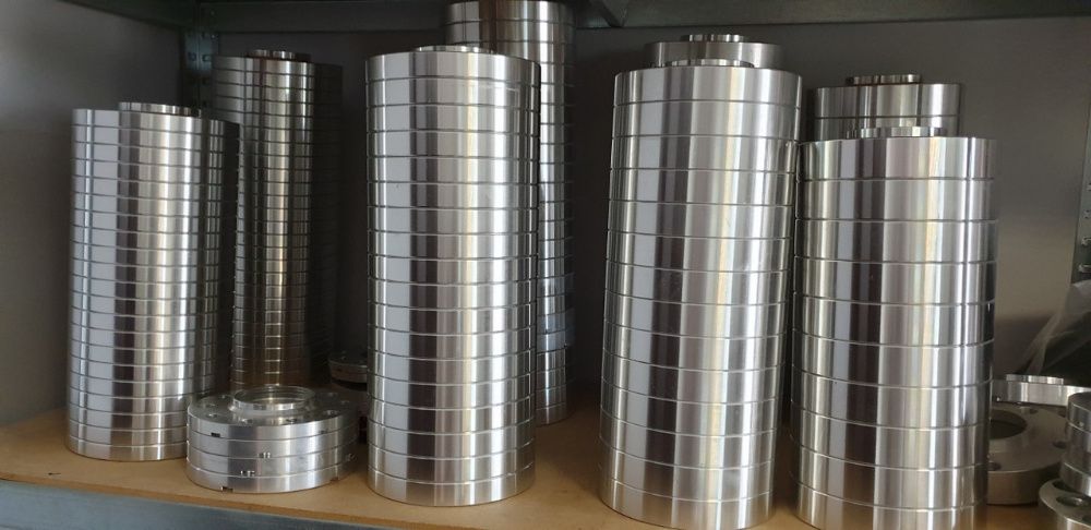 DYSTANSE Porsche Cayenne Cayman AUDI Q7 VW Touareg 30mm 5x130 + Śruby