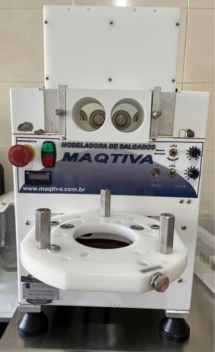 Máquina de salgados Maqtiva