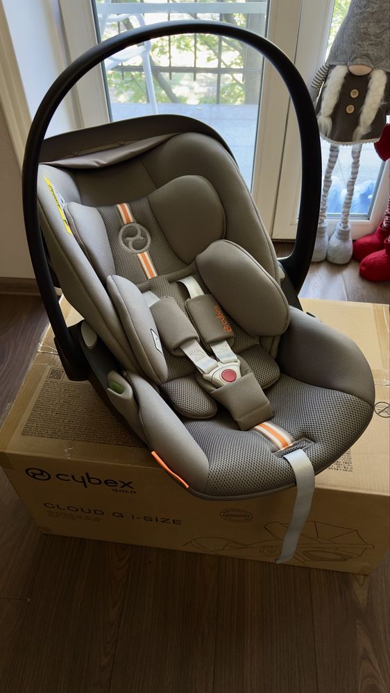 Продам Cybex Cloud G i-Size Lava Grey