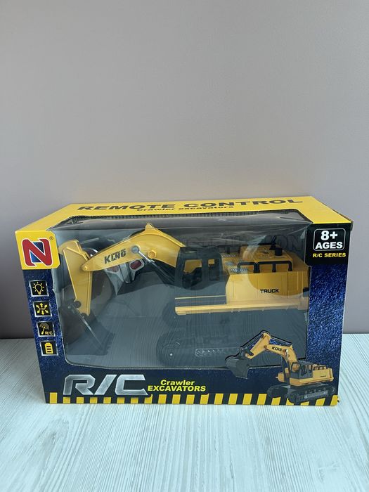 Ескаватор на радіокеруванні