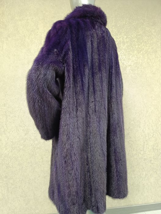 Шикарна фіолетова норкова шуба, шубка. Великий розмір. 110 см