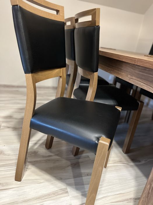 Zestaw stół i krzesła