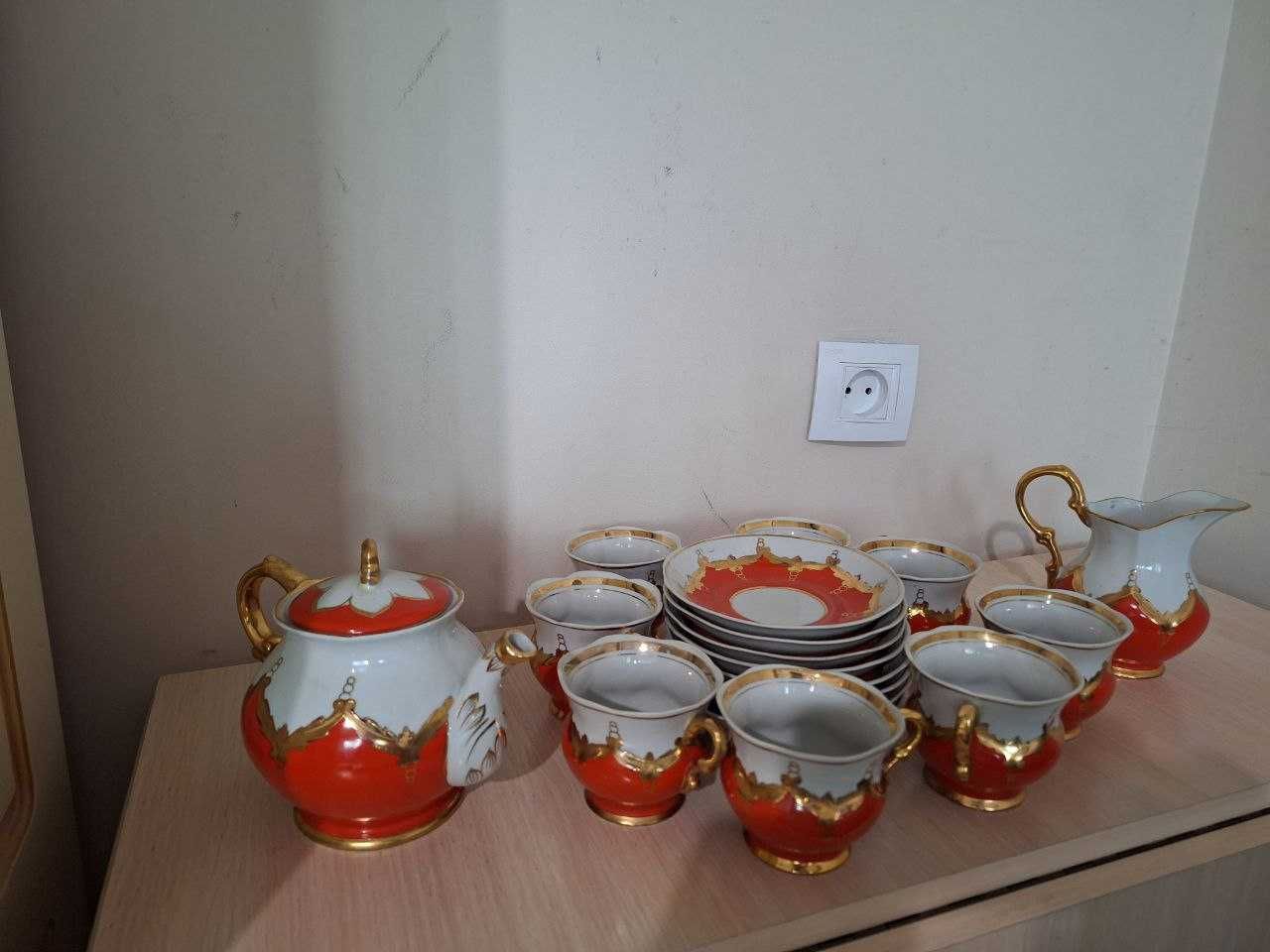 Чайный сервис (Красный бутон) СССР, фарфор