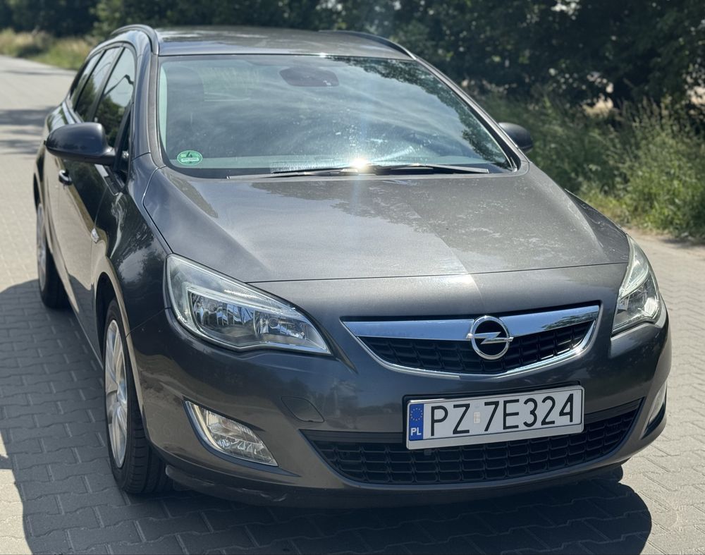 Opel Astra J Sports Tourer, kombi 1.4 Turbo ECOTEC 140KM, zadbana