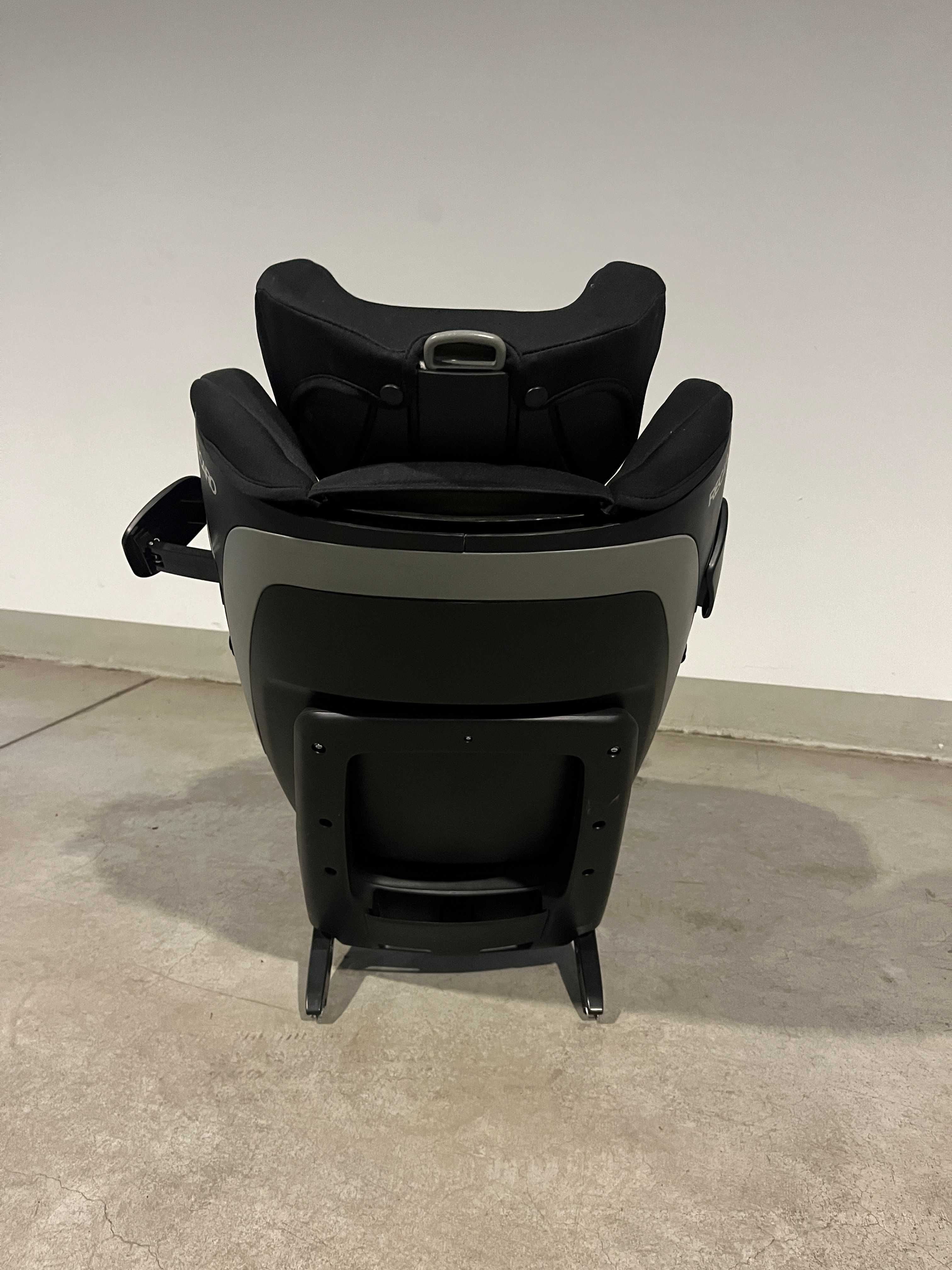 Obracany w zakresie 360° fotelik RECARO Zero.1