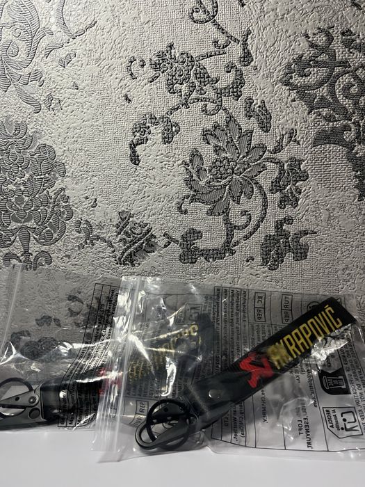 Продам мото товари