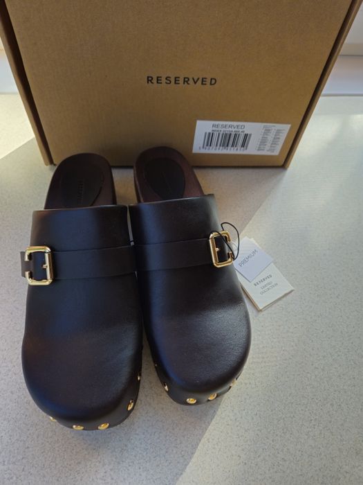 Сабо мюлі Reserved