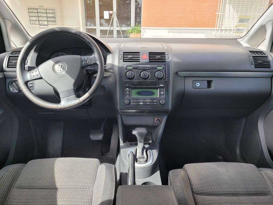 Volkswagen Touran 1.9 TDI (2005) – 7 Lugares, Cx Automática