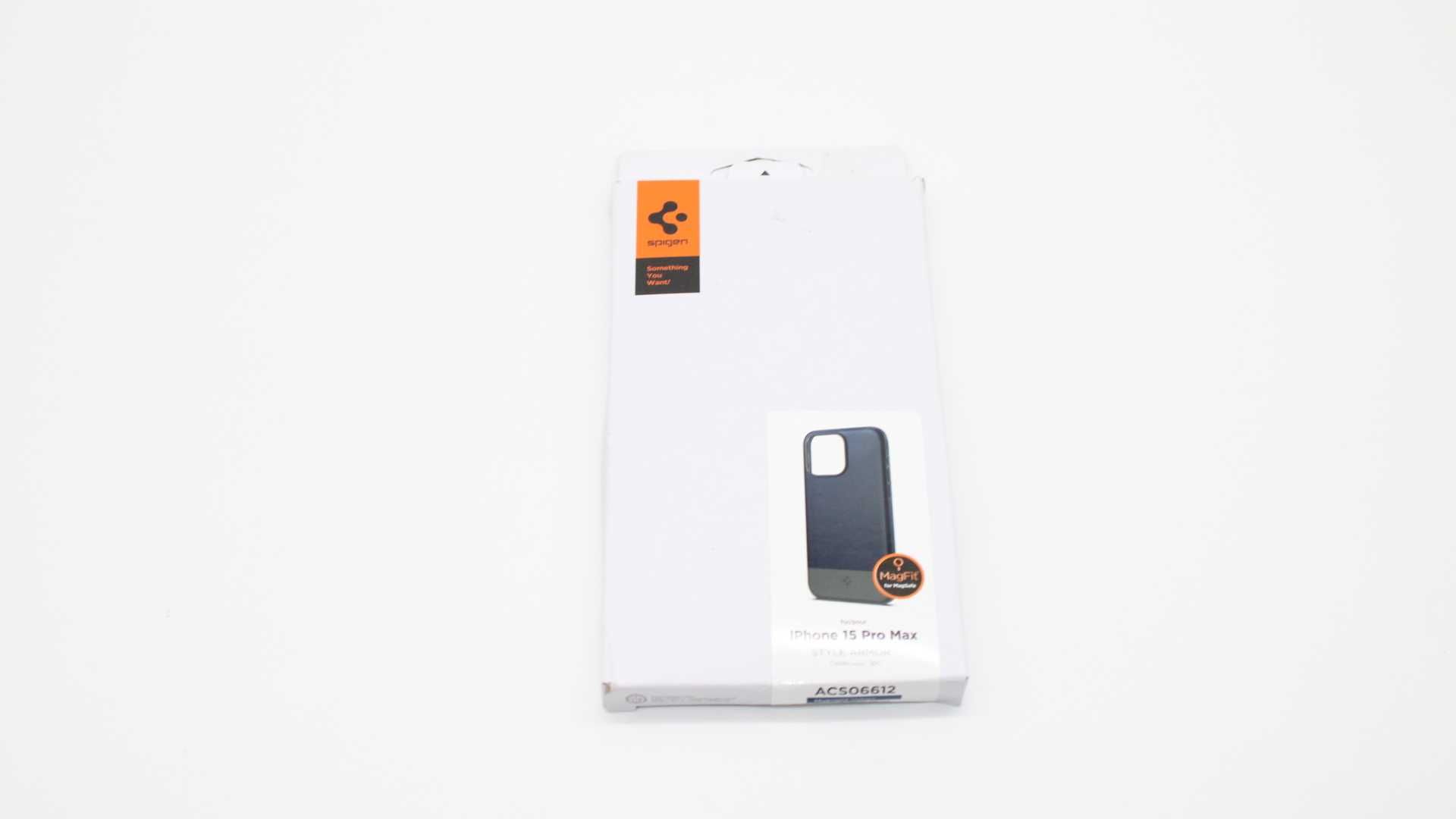 Plecki Spigen do Apple iPhone 15 Pro Max niebieski