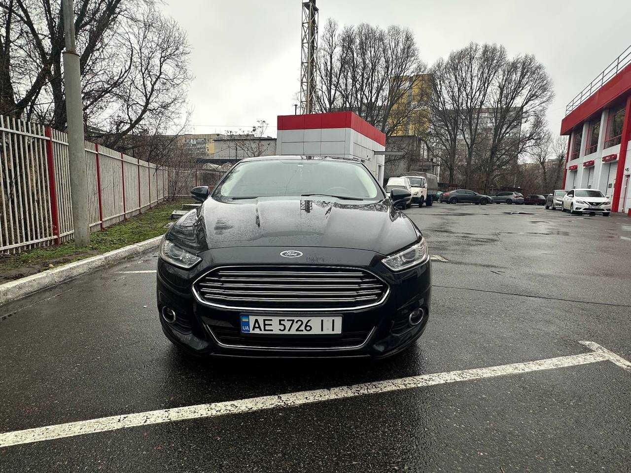 Ford Fusion Hybryd 2013 Рік