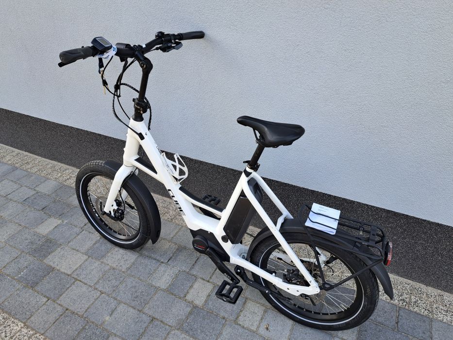 JAK NOWY Rower Elektryczny CUBE COMPACT SPORT HPA Bosch Performance 46