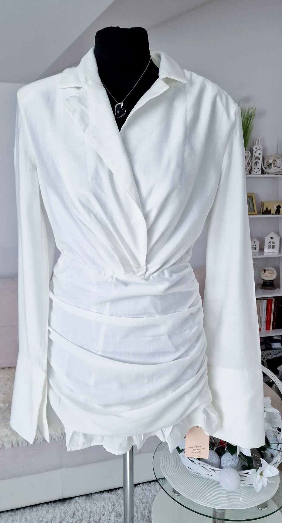 Biala sukienka "Shein ".