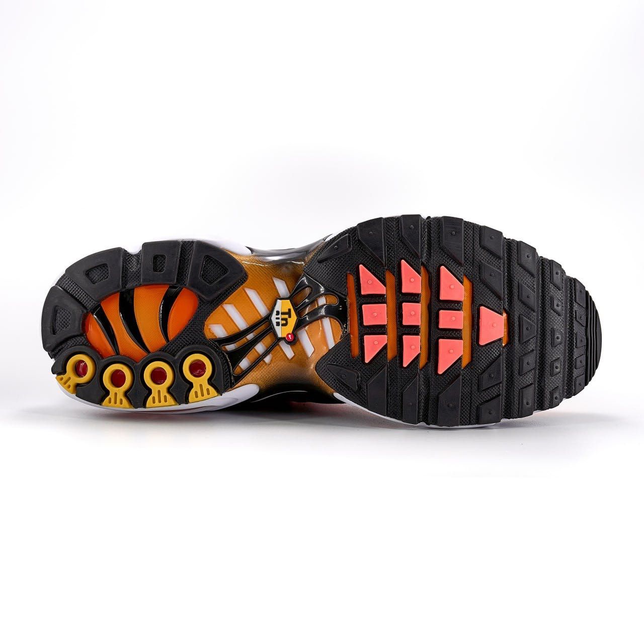 Мужские кроссовки Nike Air Max TN Plus Black/Orange. Размеры 40-45