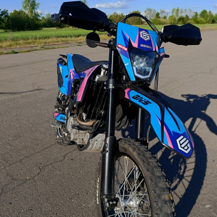 Продам терміново GEON DAKAR GNS 300 (4V) 2024 року