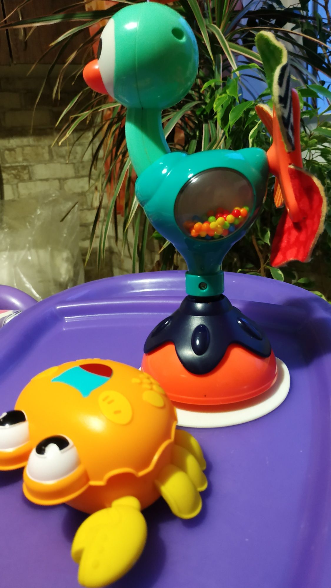 Брязкальце на присосці Hola Toys Павлін, павлин