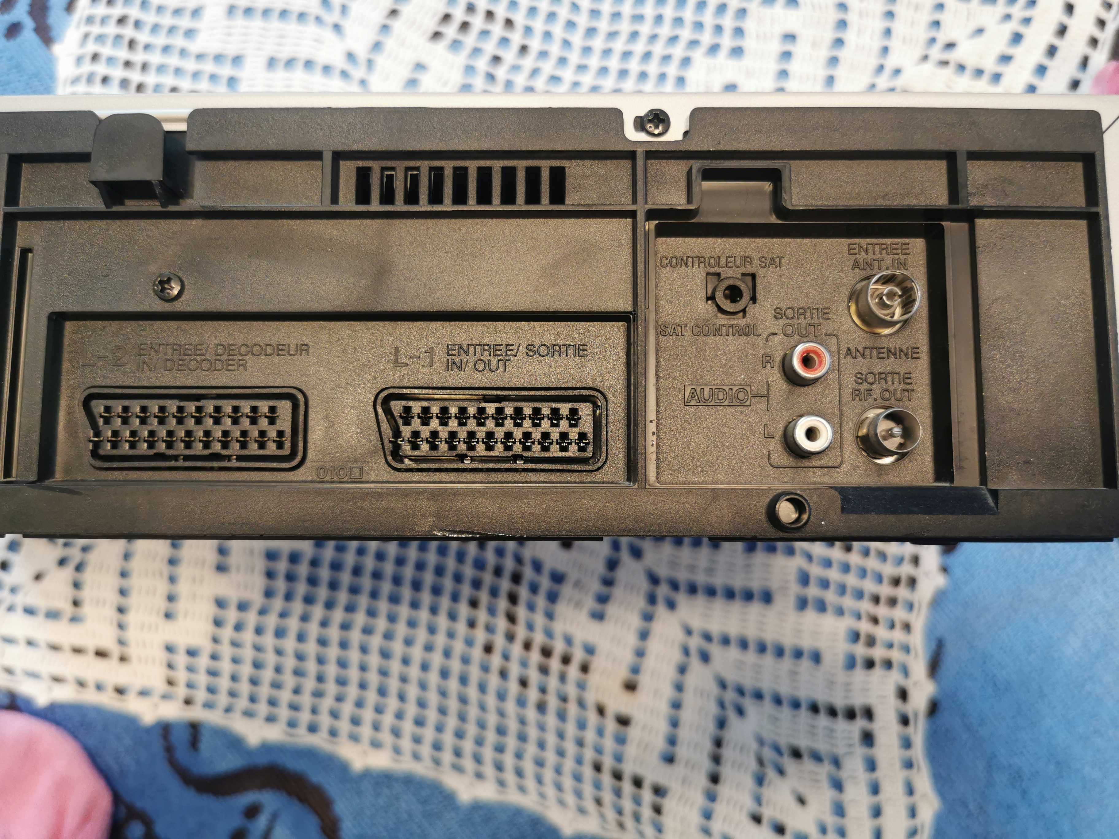 Magnetowid JVC HR-J690EU