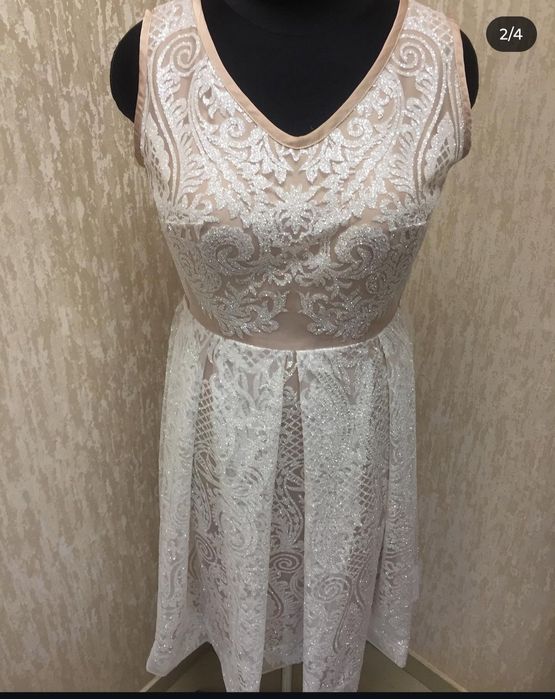 Сукня вечірня дуже гарна, зроблена на замовлення