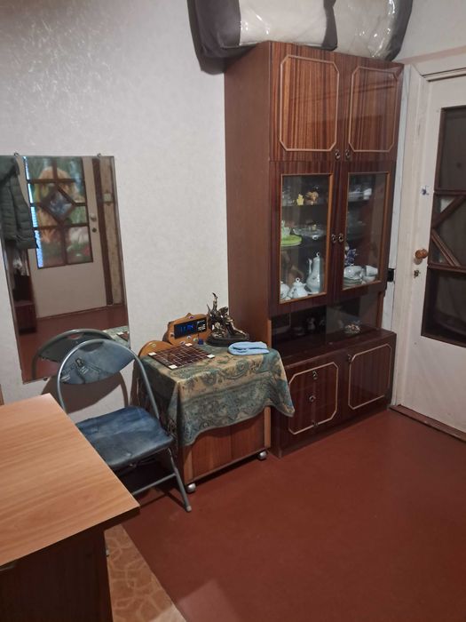 Сдам 1 комнату в трехкомнатной квартире.