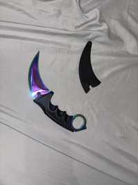 Nóż karambit fade