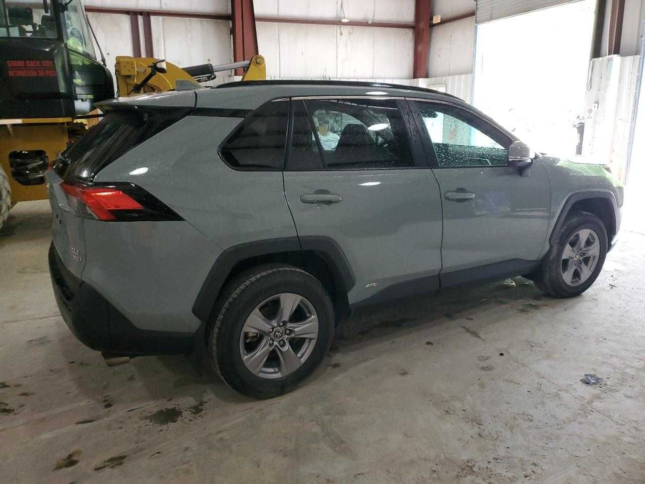 2022 Toyota Rav4 XLE Hybrid ГІбрид