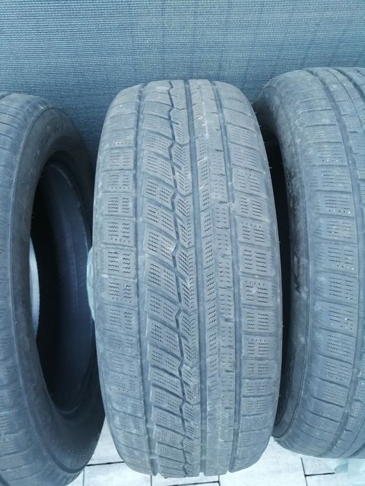 4x opona 225/60 R18 M+S
