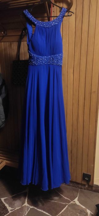 Przepiękna, szafirowa suknia.