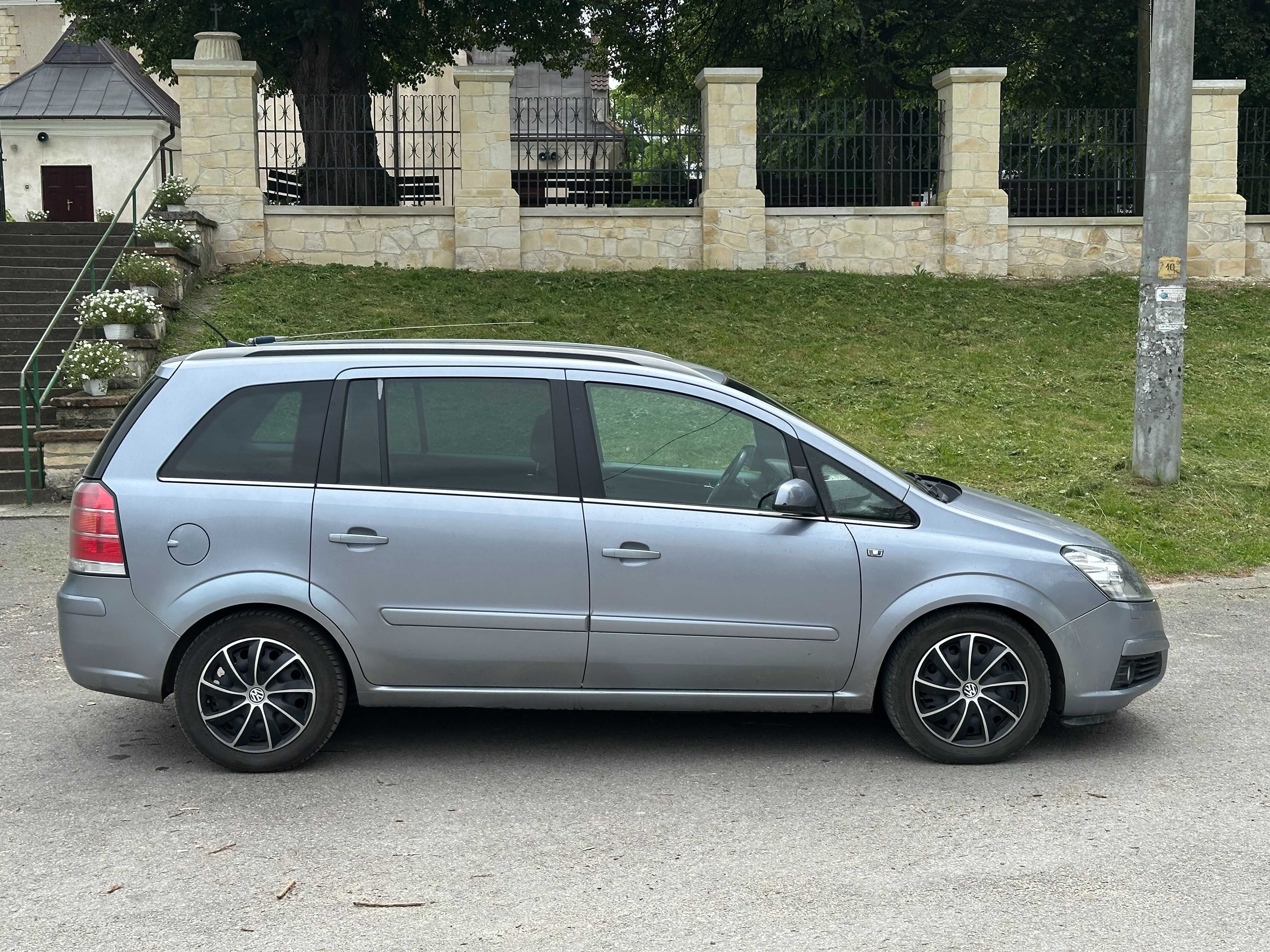 Opel Zafira B 1.9 CDTI 150km 7os.