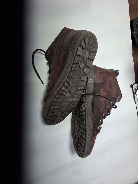 Кірпіч червоний, був в використані ,але в гарному стані , поміч в загр