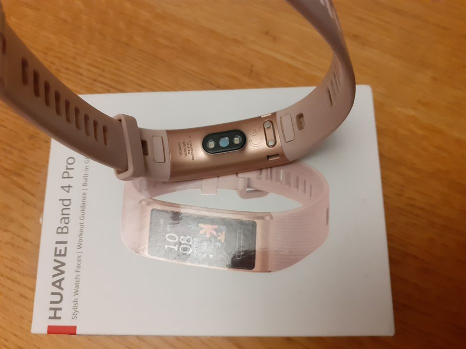 Фітнес браслет Huawei Band 4 pro