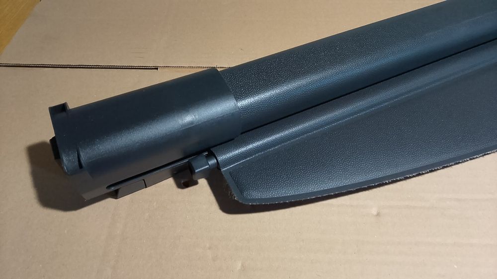 Roleta bagażnika Opel Zafira B ładna.